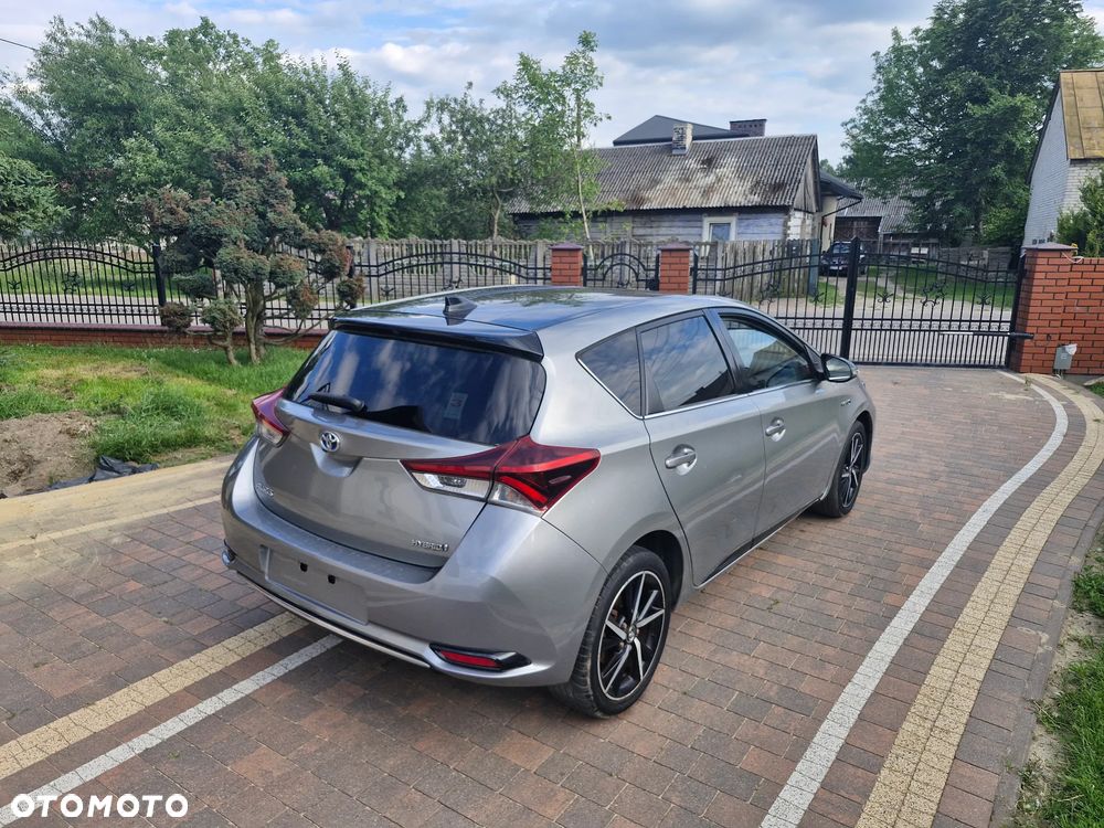 Toyota Auris - 5