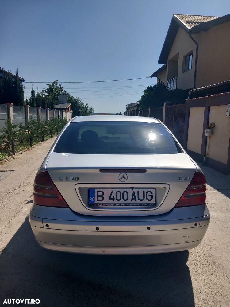 Mercedes-Benz C - 4