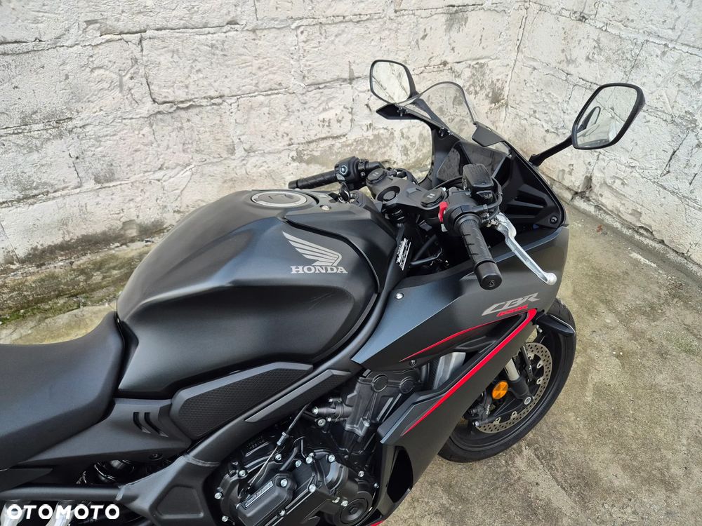 Honda CBR - 18