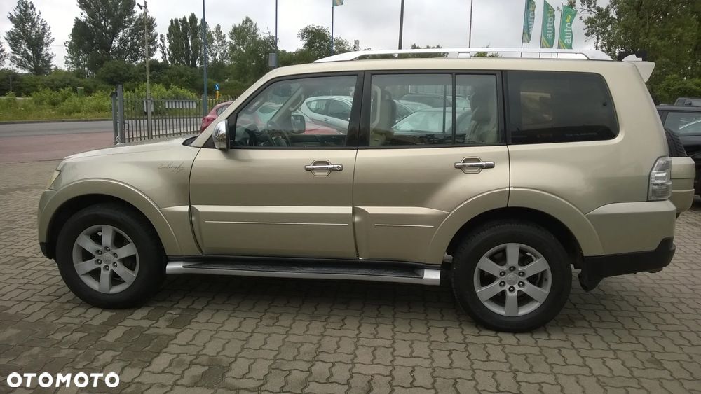 Mitsubishi Pajero 3.8 V6 Automatik Instyle - 3