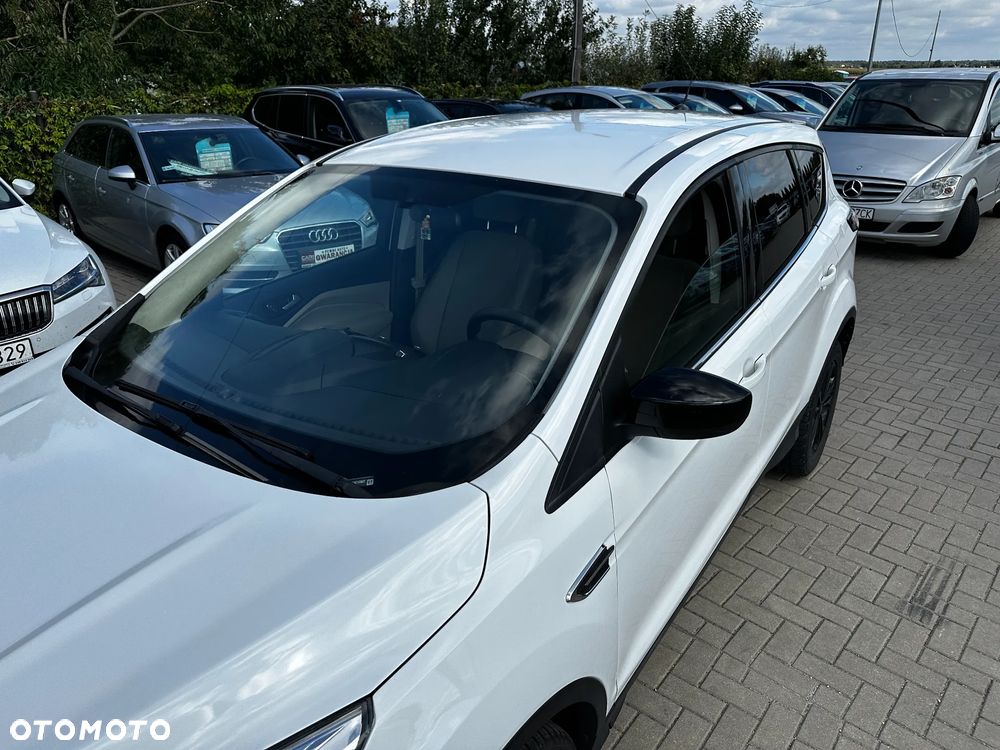 Ford Escape 2.0 EcoBoost AWD Titanium - 33