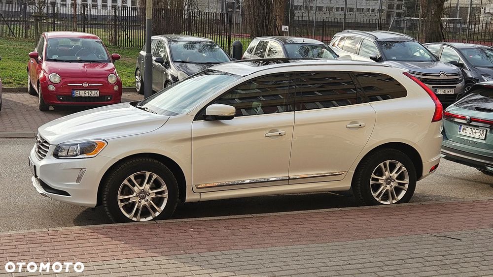 Volvo XC 60 T5 AWD Summum - 1