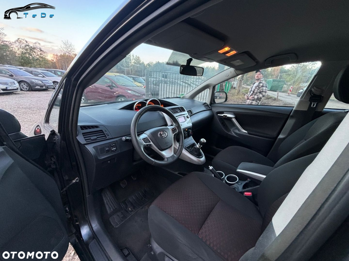 Toyota Verso 1.8 Premium EU5 - 29