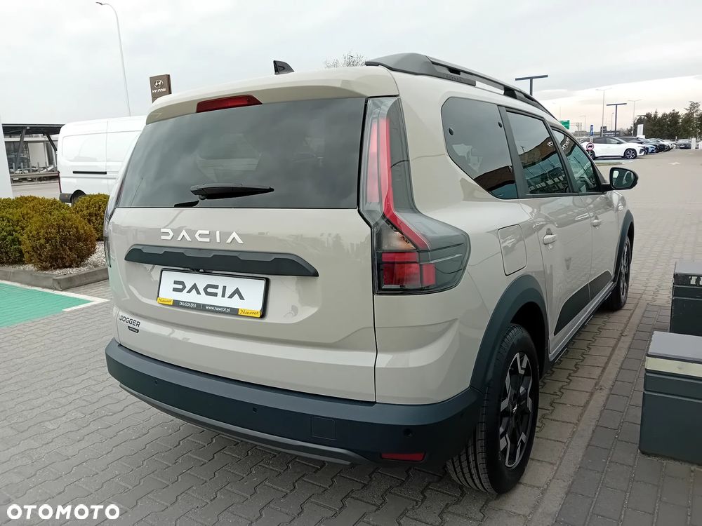 Dacia Jogger 1.8 Full Hybrid 155 Journey MMT 7os - 6