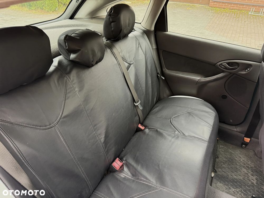 Ford Focus 1.4 Ambiente - 7