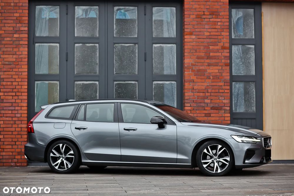 Volvo V60 D4 Geartronic R-Design - 3