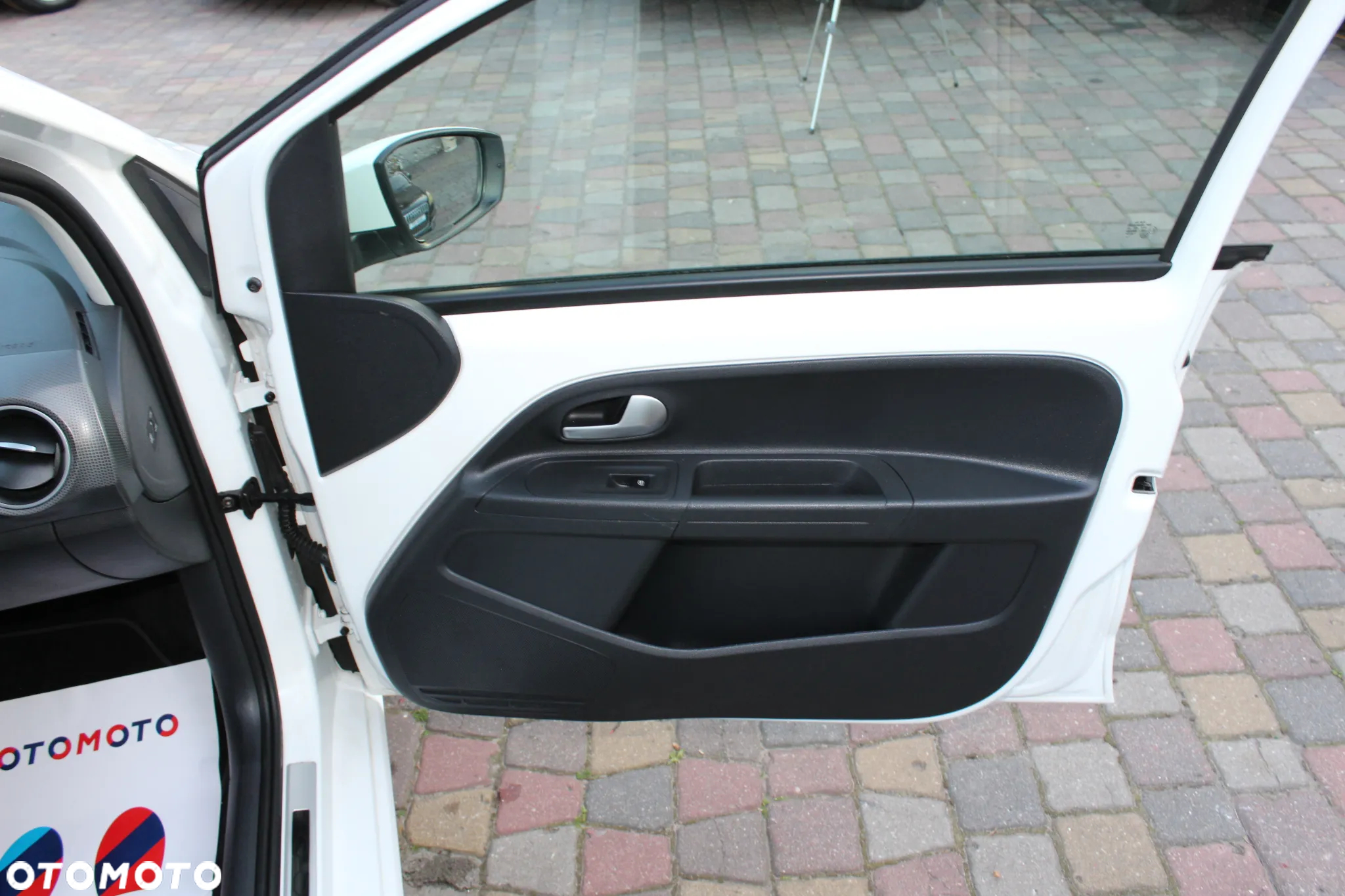 Volkswagen up! join - 31