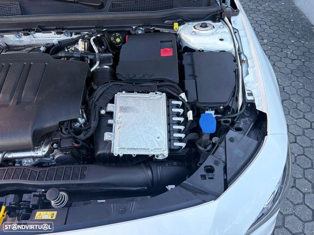 Mercedes-Benz CLA 200 d Shooting Brake AMG Line Aut. - 19