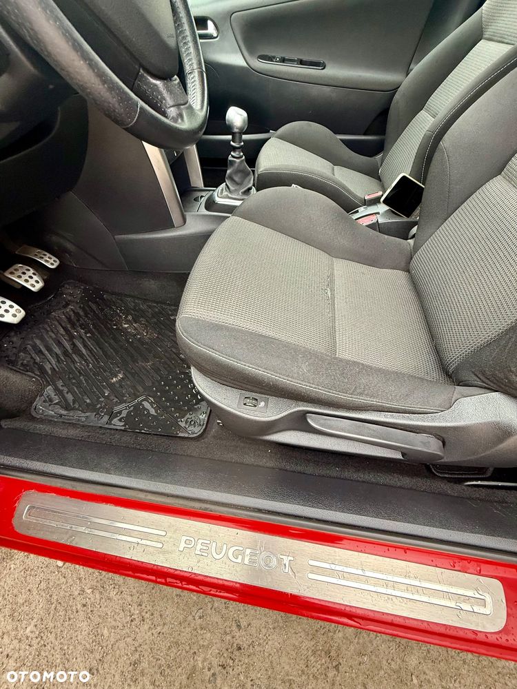 Peugeot 207 CC 1.6 HDi Premium - 34