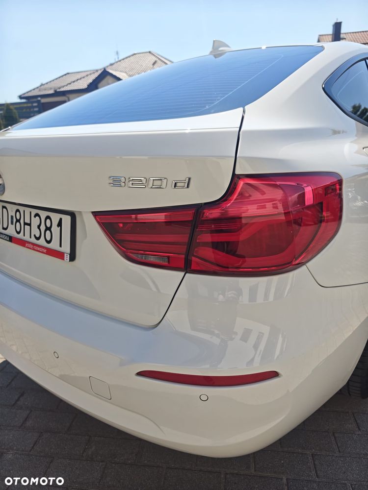 BMW Seria 3 320d - 13