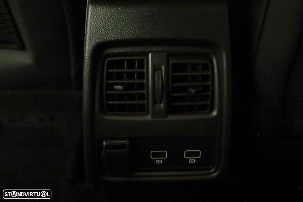 Renault Captur 1.0 TCe Techno Bi-Fuel - 25