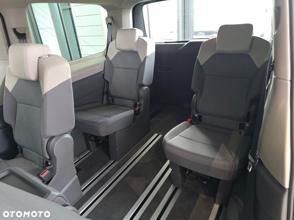 Volkswagen Multivan 2.0 TDI L2 Family DSG - 9