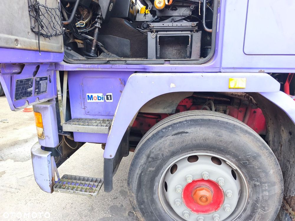 Volvo F 12 360 6X2 - 10