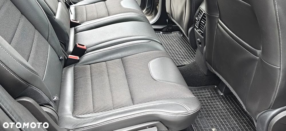 Ford Kuga 1.6 EcoBoost 2x4 Individual - 17
