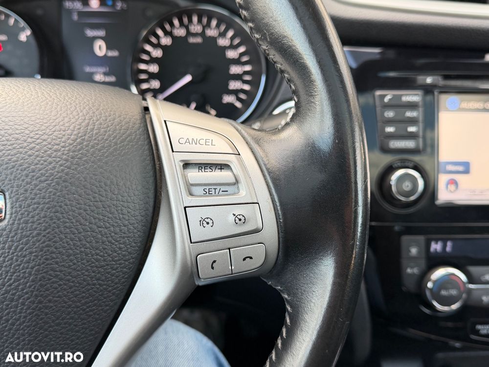 Nissan Qashqai 1.6 DCI N-Connecta - 23