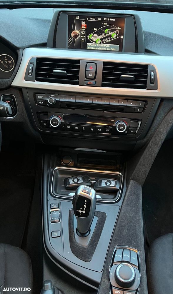 BMW Seria 3 318d Aut. Sport Line - 9