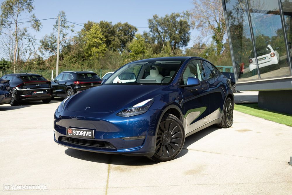 Tesla Model Y Long Range Dual Motor AWD - 5