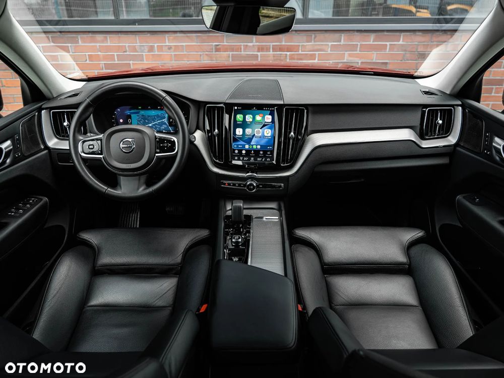 Volvo XC 60 B4 D AWD Plus Dark - 6