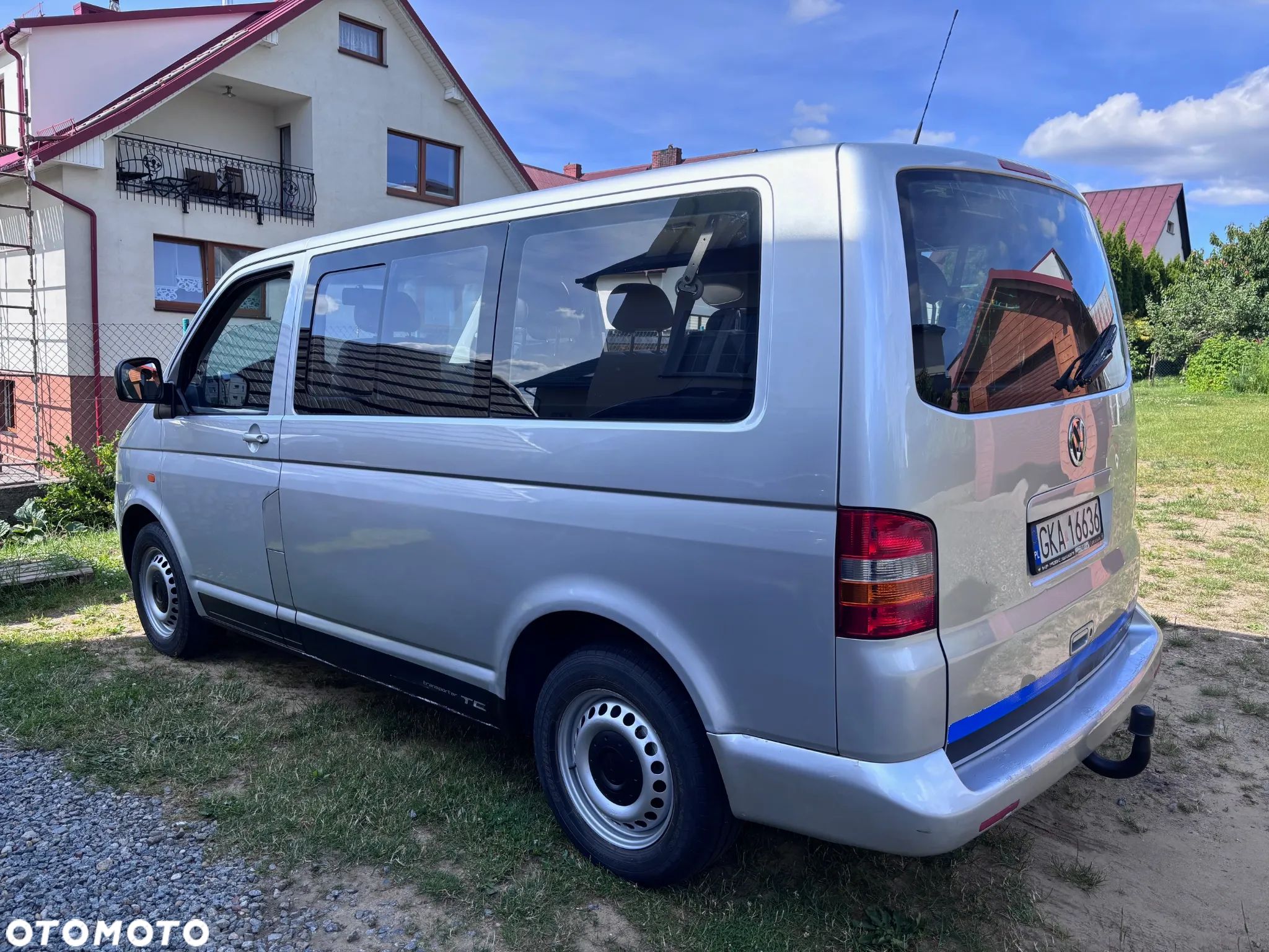 Volkswagen Transporter - 1