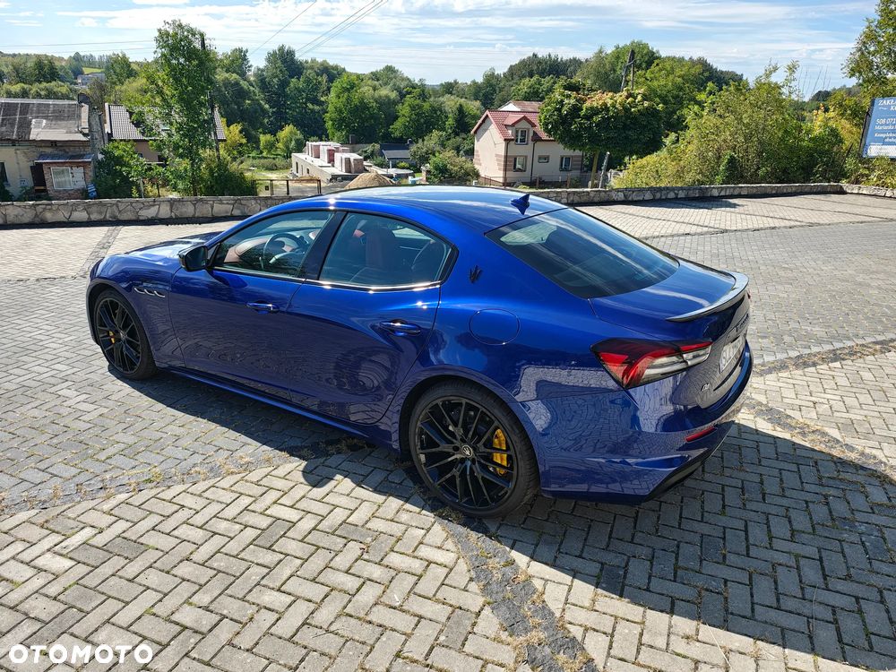 Maserati Ghibli Modena S Q4 - 14