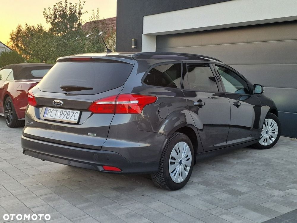 Ford Focus - 26