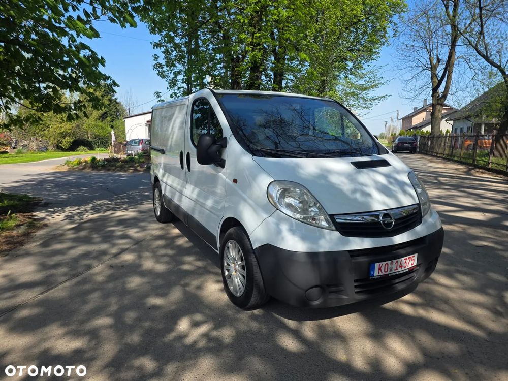 Opel Vivaro - 1