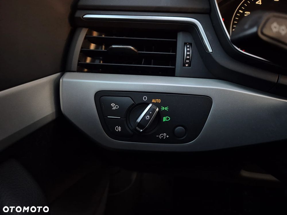 Audi A4 Limousine 2.0 TFSI ultra S tronic - 21