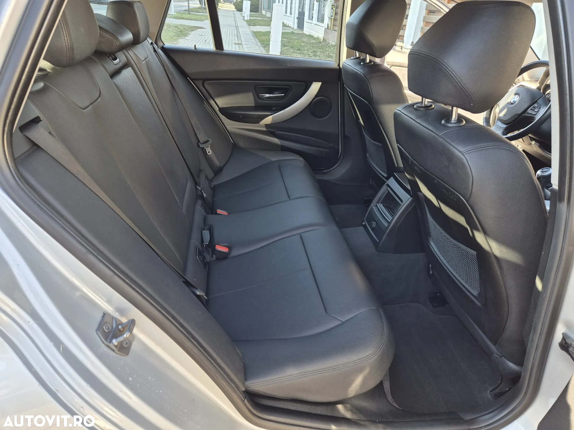 BMW Seria 3 316d - 15