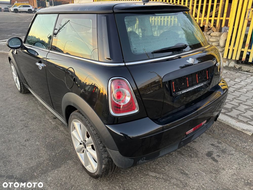 MINI ONE Brick Lane - 5