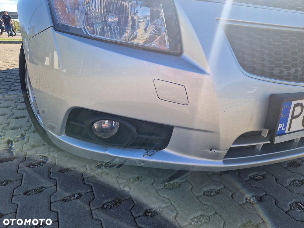 Chevrolet Cruze 1.6 LS - 11