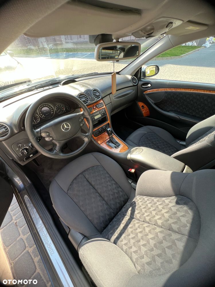 Mercedes-Benz CLK - 6