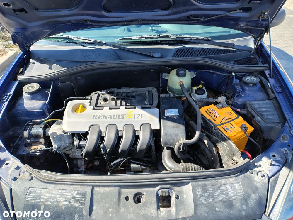 Renault Clio 1.2 16V Authentique - 9