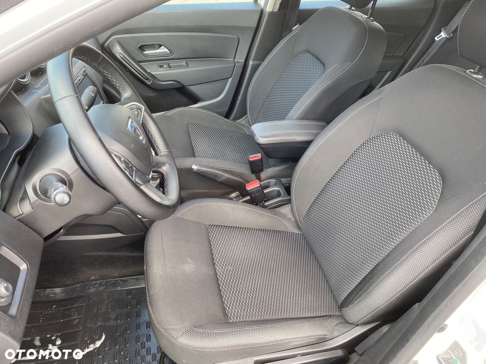 Dacia Duster 1.6 SCe Comfort - 21