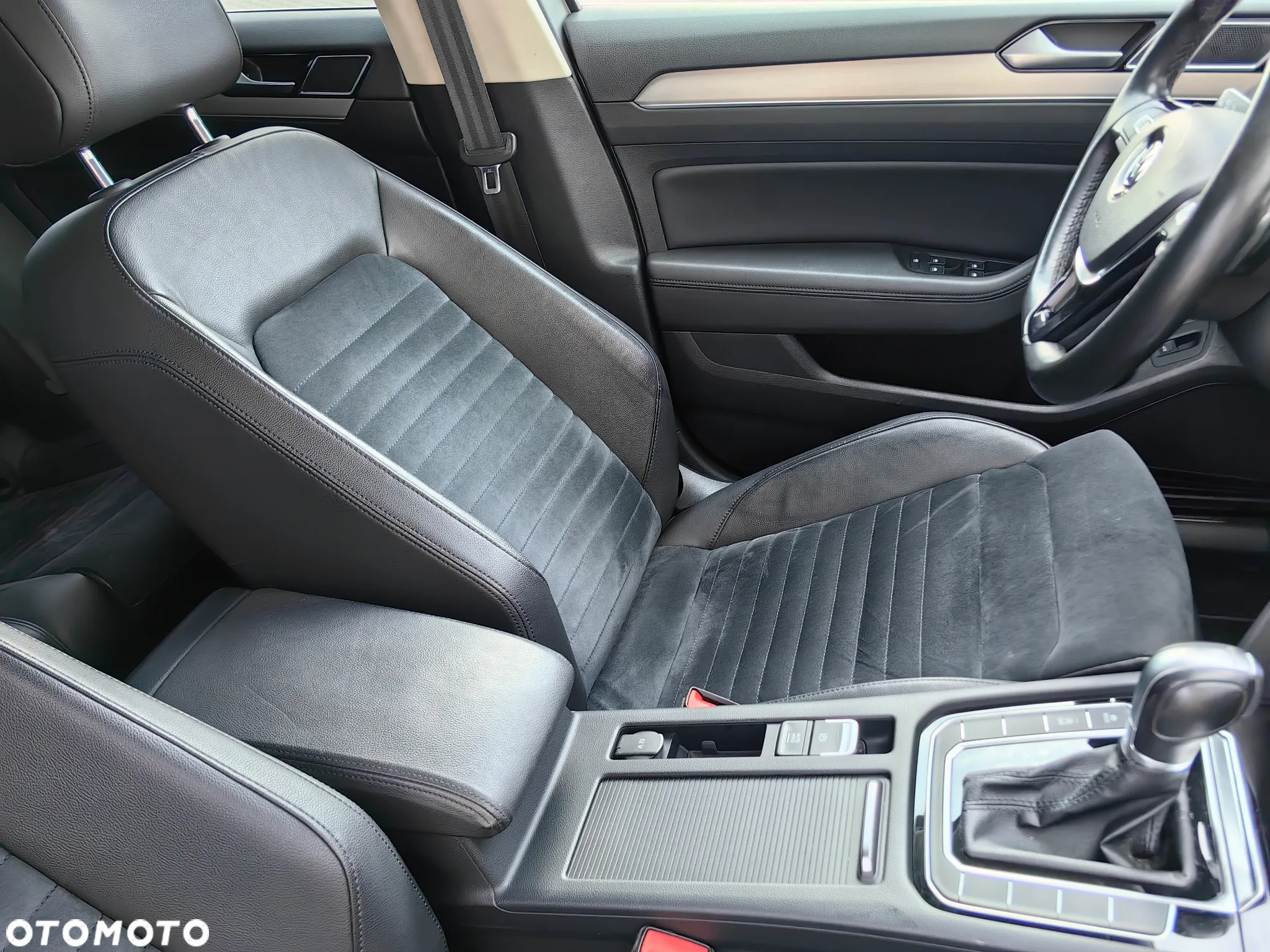 Volkswagen Passat 2.0 TDI BMT Highline DSG - 18