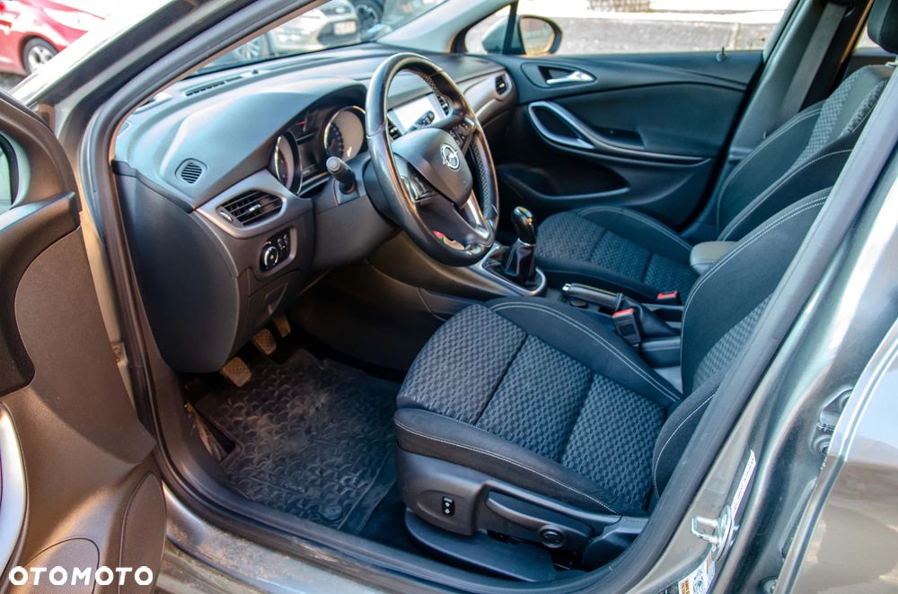 Opel Astra - 9
