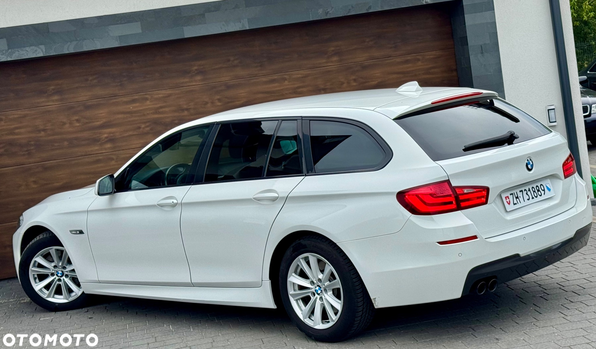 BMW Seria 5 520d Touring Sport-Aut - 8