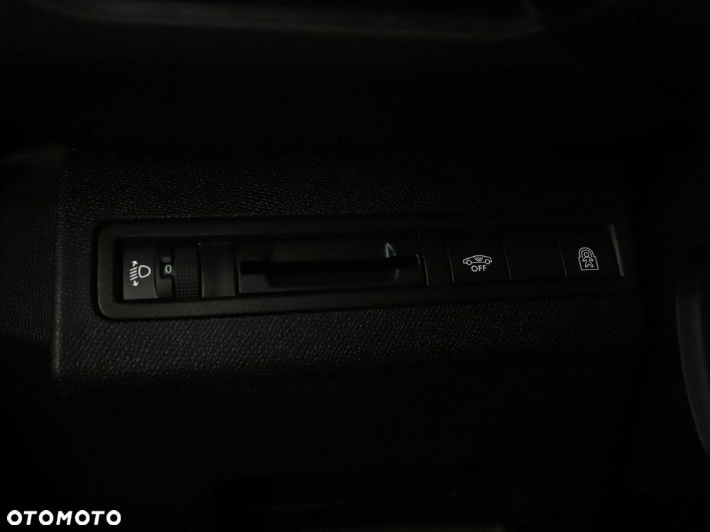 Peugeot 3008 1.6 PureTech GPF Allure S&S EAT8 - 37