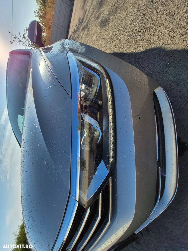 Volkswagen Passat Variant 2.0 TDI Highline - 14