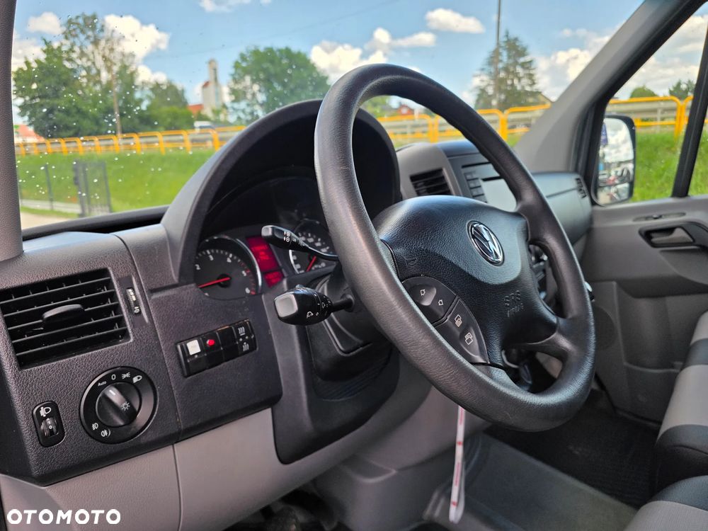Volkswagen Crafter - 11