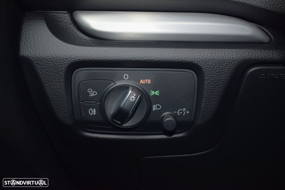 Audi A3 Sportback 1.6 TDI S-line - 22