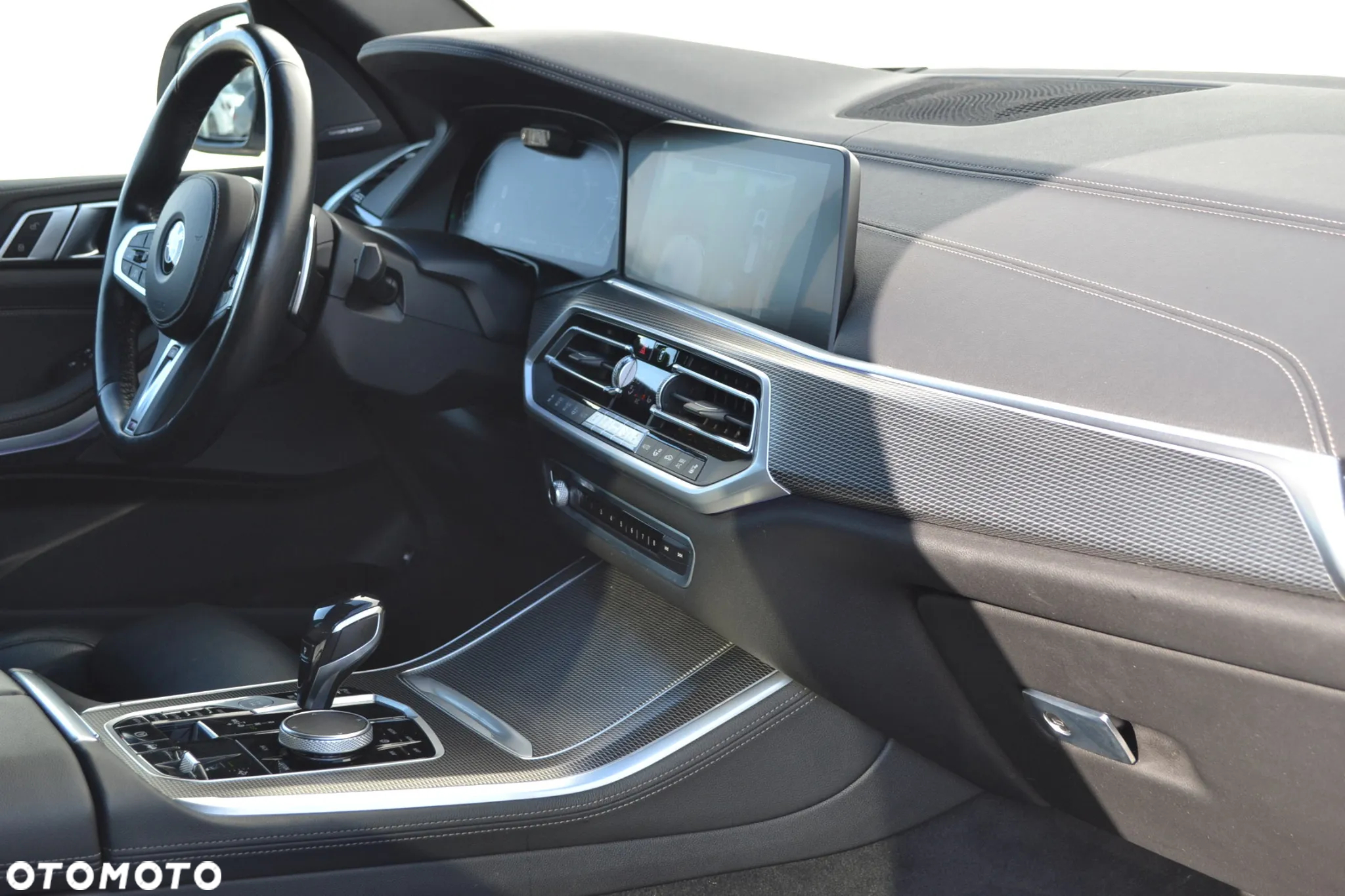 BMW X5 ver-xdrive50e - 12
