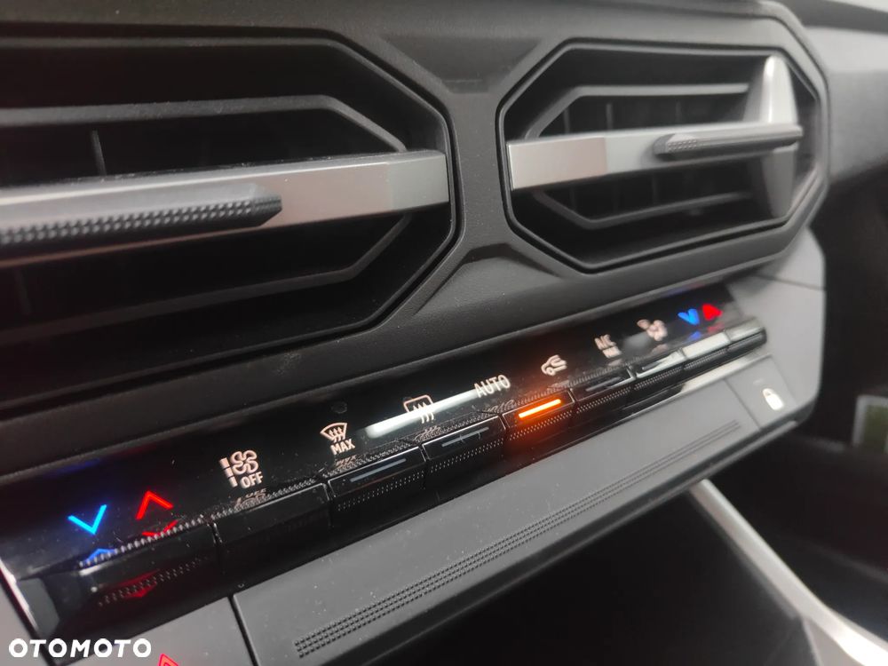 Dacia Bigster 1.8 Full Hybrid 155 Journey MMT - 24