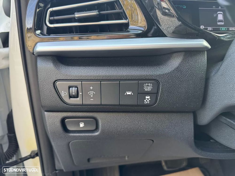 Kia Niro 1.6 GDi HEV Drive - 32