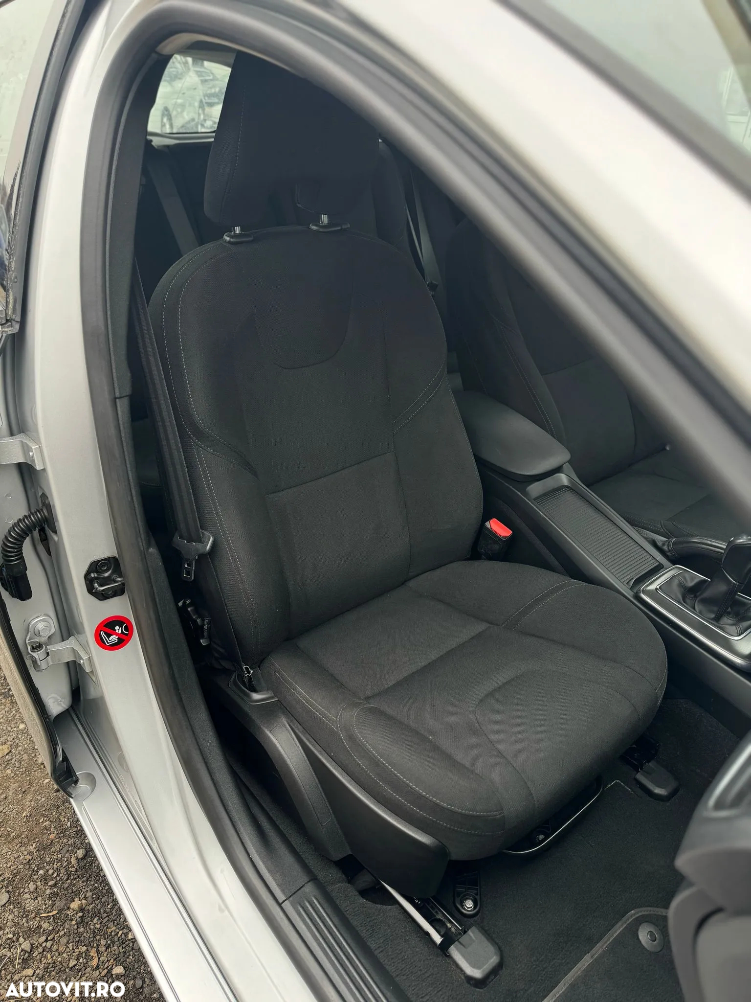 Volvo V40 D2 - 37