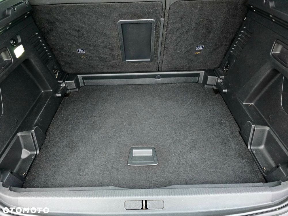 Peugeot 3008 BlueHDi 130 Stop & Start EAT8 Active Business-Paket - 9