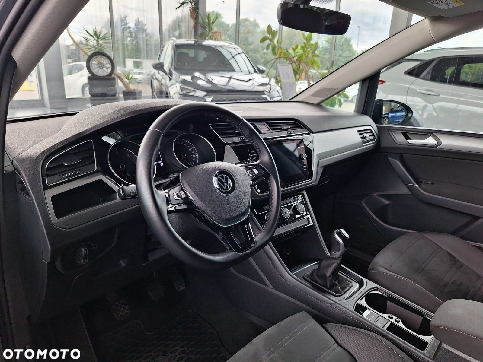 Volkswagen Touran 2.0 TDI BMT SCR Comfortline - 19