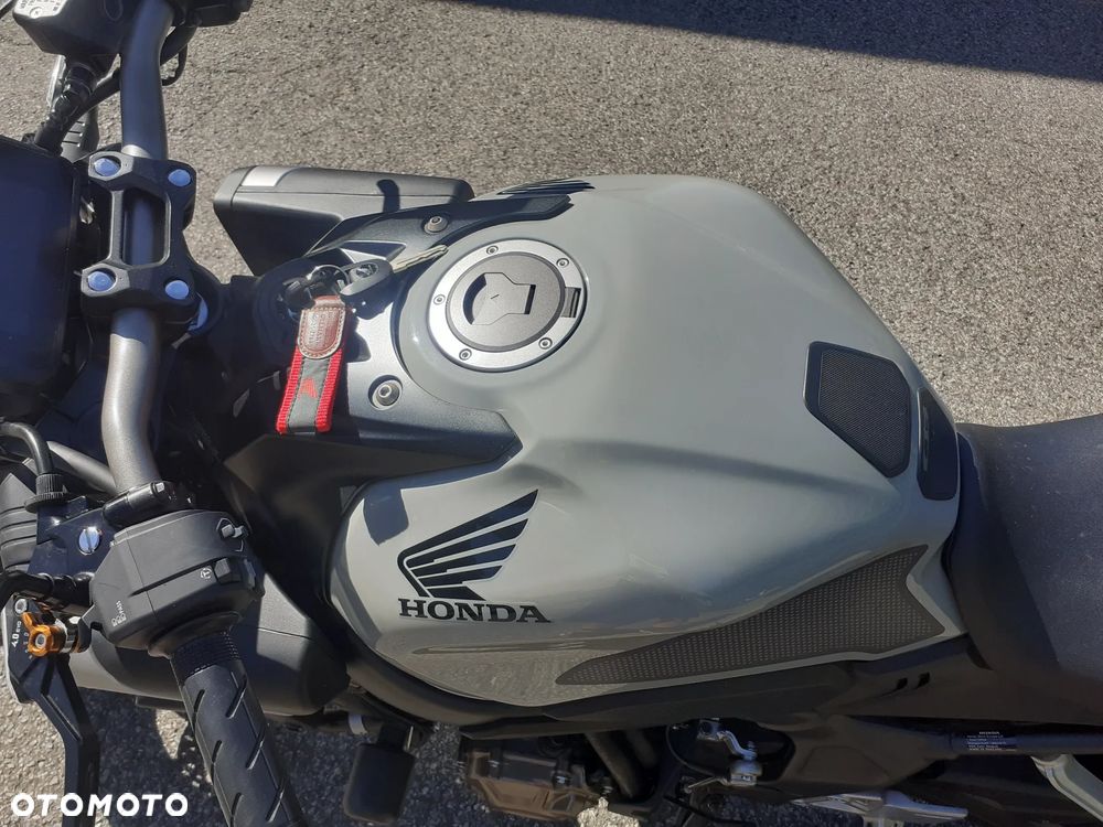 Honda CB - 24