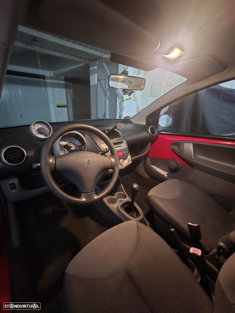 Peugeot 107 1.0 RC Line - 10