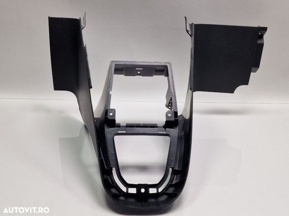 Consola centrala VOLKSWAGEN CADDY IV Estate SAB, SAJ 2015 - >2.0 TDI CUUD, DFSD 2K5863475C - 1