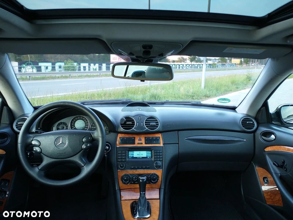 Mercedes-Benz CLK - 10